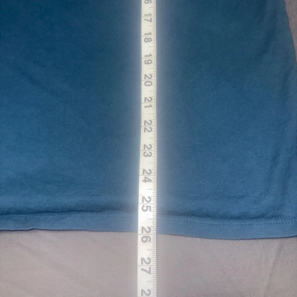 Champion Mens Solid V-Neck T-Shirt Medium Teal Blue Embroidered Logo Tee - Picture 7 of 7
